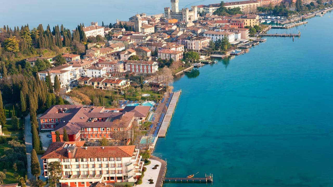 Aurora Sirmione Appartamenti Exterior photo